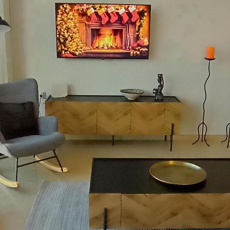 Bed & Business Apartment Drama Luaran gambar